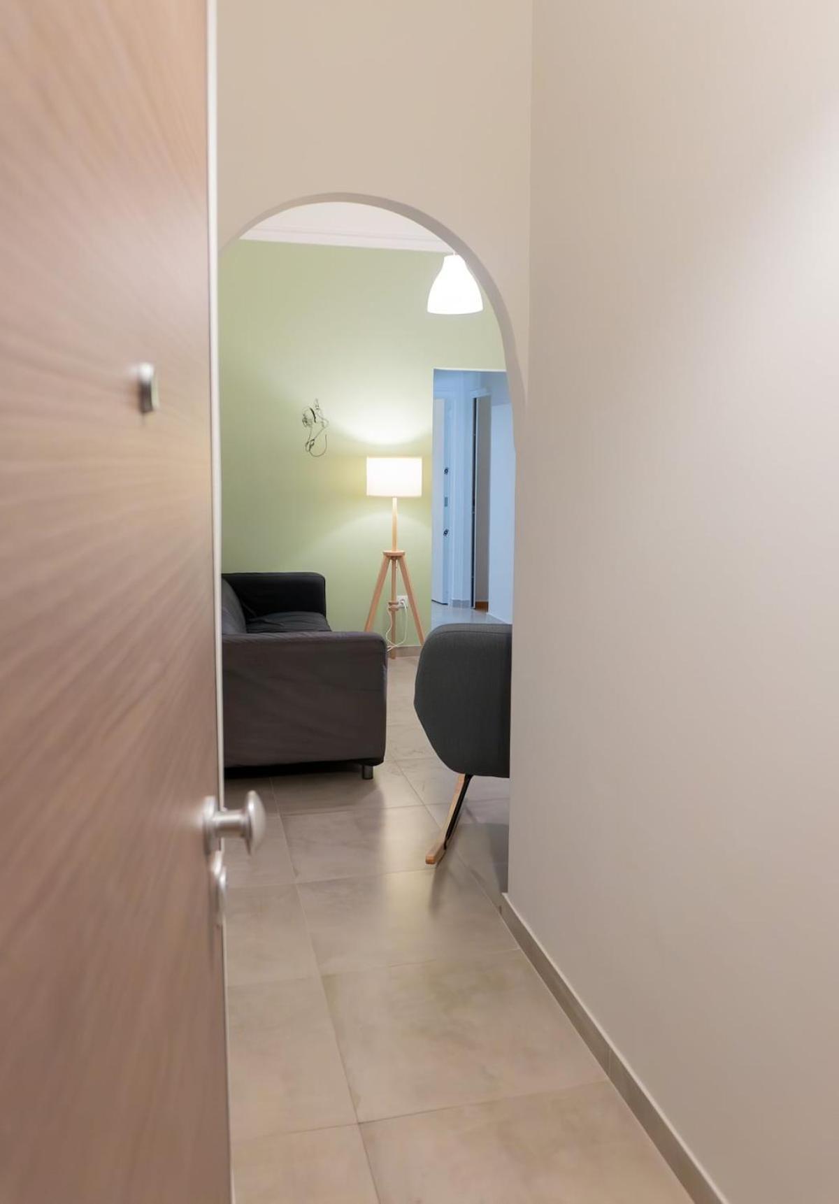 50 Steps Metro Kato Patisia Renovated Athens Apt Exterior foto
