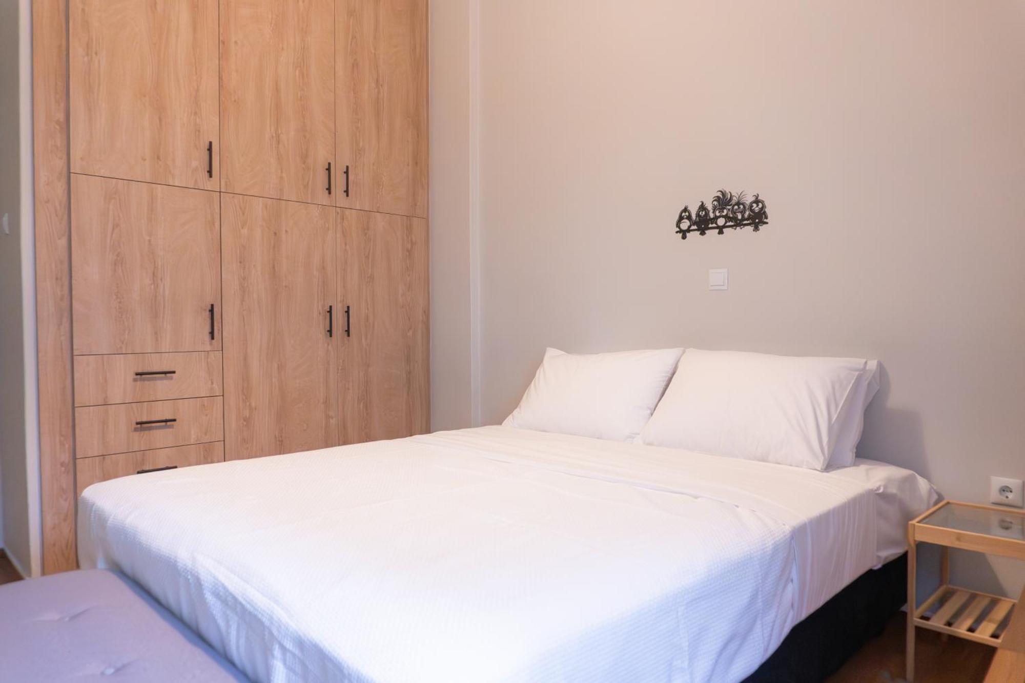 50 Steps Metro Kato Patisia Renovated Athens Apt Exterior foto